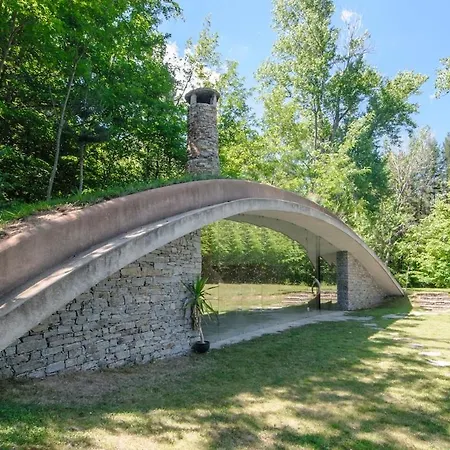 Omaya Air House Vendégház *