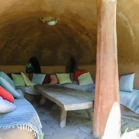 Omaya Air House Penzion